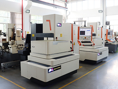 中走絲設(shè)備